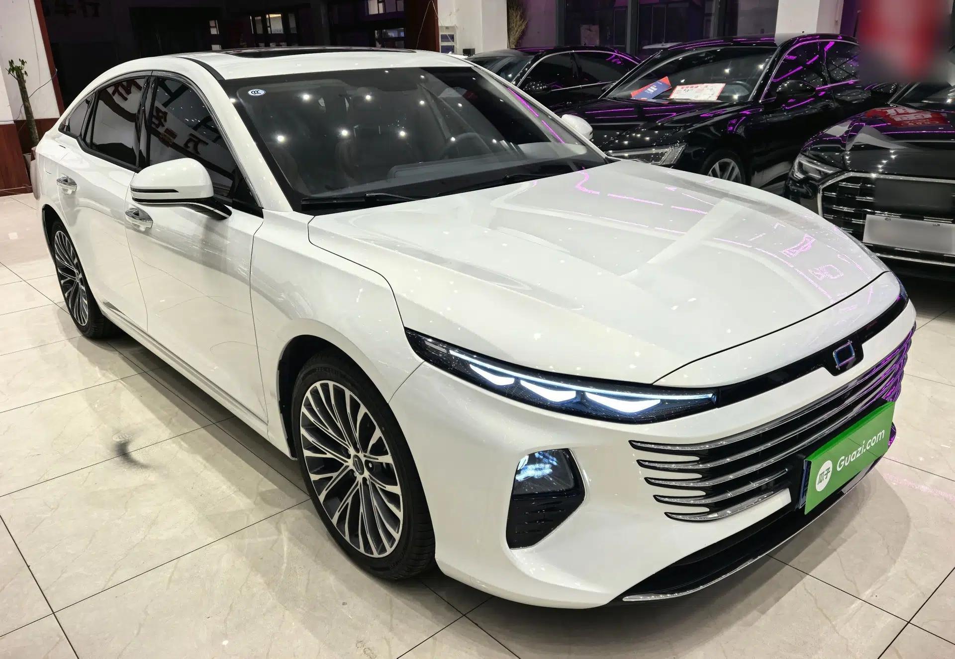 Bestune B70 2024 Dragon Edition 1.5T Leading Model — миниатюра 3