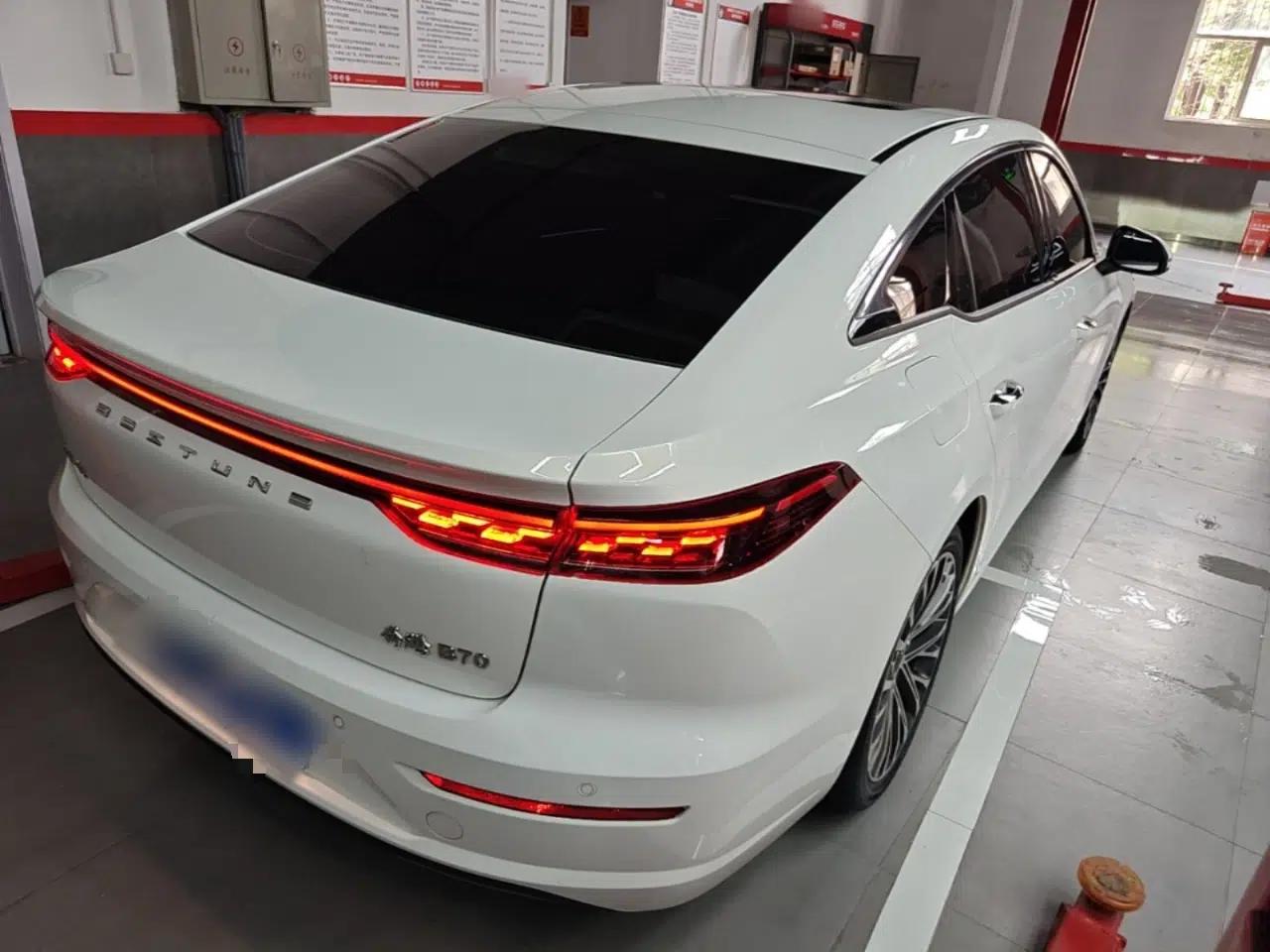 Bestune B70 2024 Dragon Edition 1.5T Leading Model — миниатюра 6
