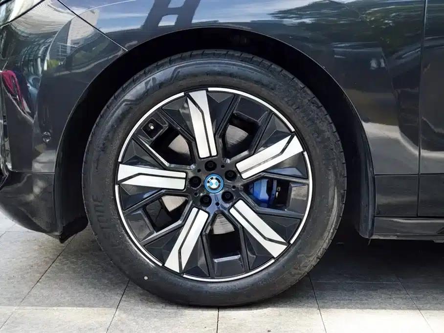 BMW iX 2022 xDrive40 — миниатюра 7