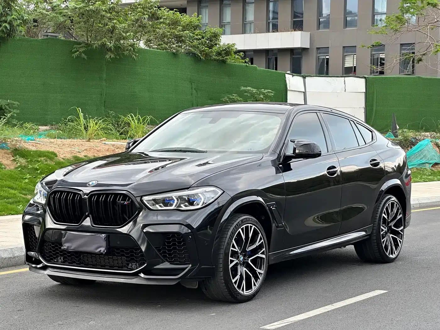 2022 BMW X6 M — миниатюра 1