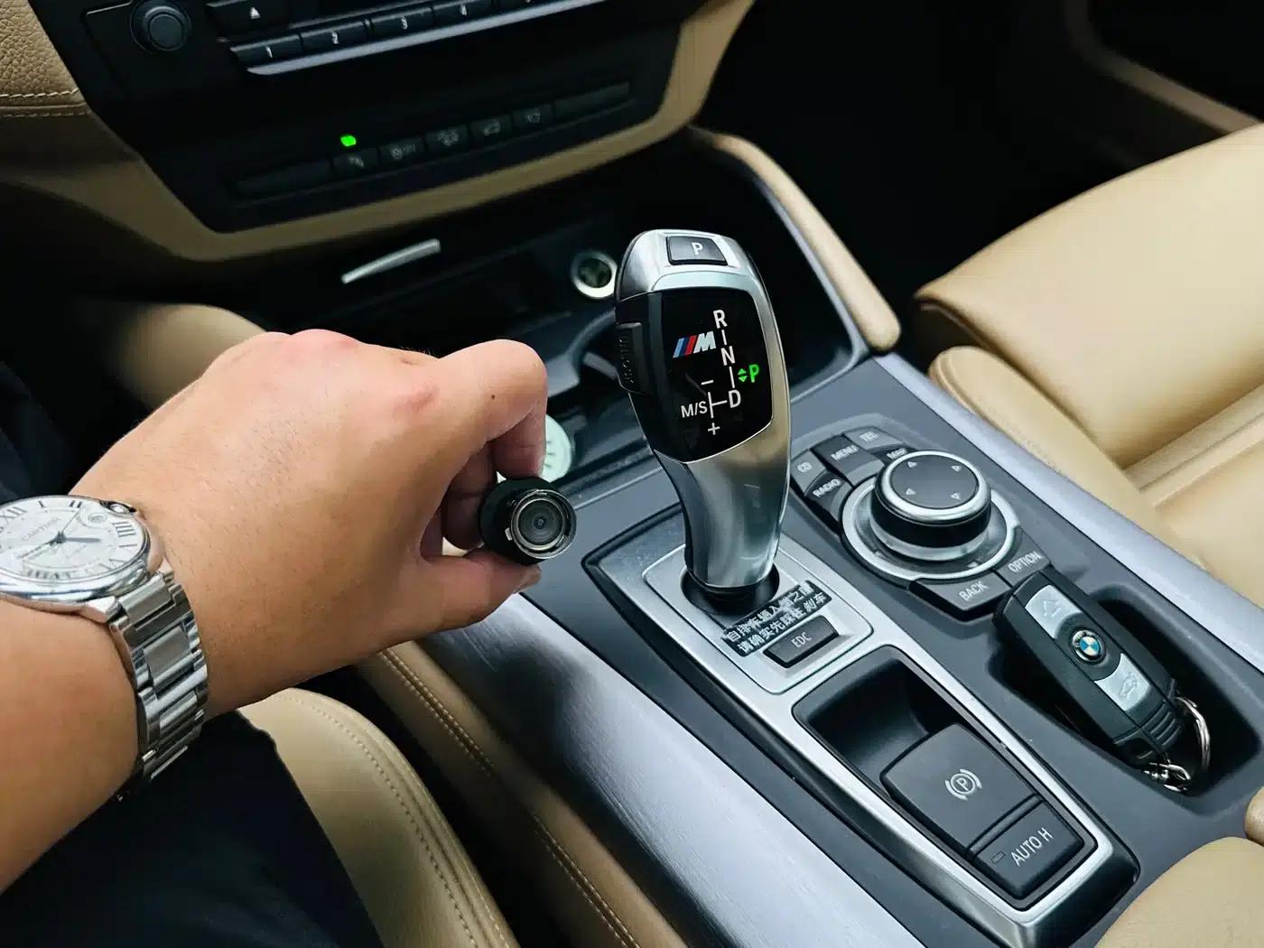 2010 BMW X6 M — миниатюра 19
