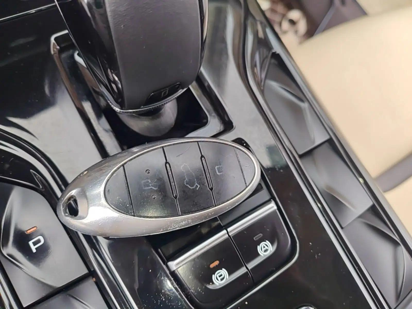 Bestune T77 2020 PRO 280 TID Automatic Luxury Model — миниатюра 12