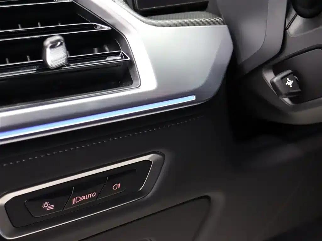 BMW XM 2023 50e — миниатюра 31