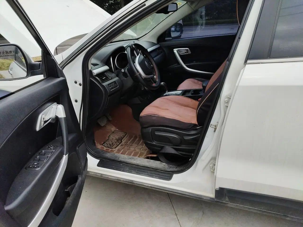 Bestune X80 2013 2.0L automatic comfort version — миниатюра 17