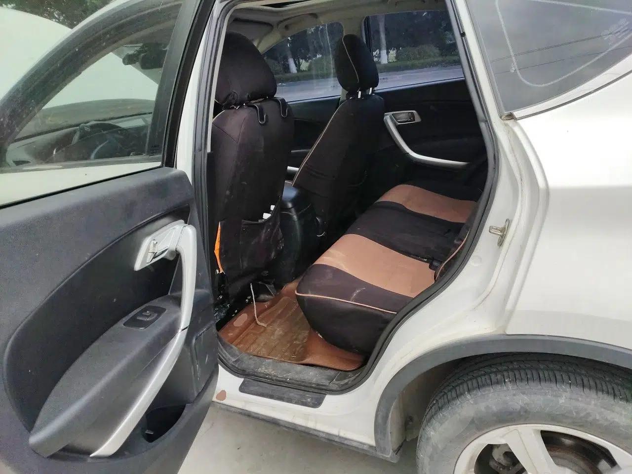 Bestune X80 2013 2.0L automatic comfort version — миниатюра 18
