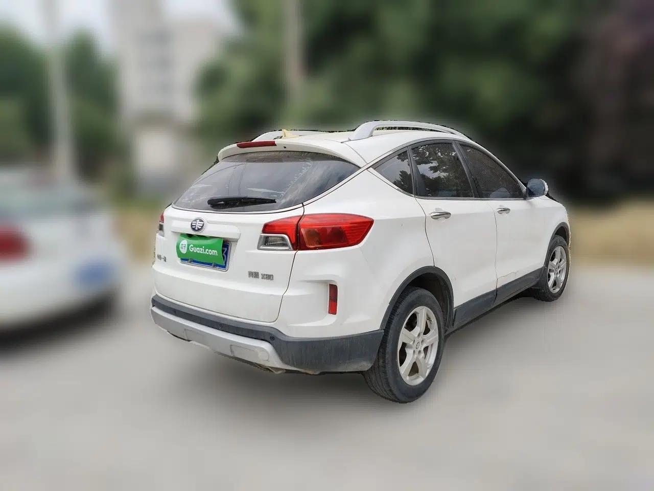 Bestune X80 2013 2.0L automatic comfort version — миниатюра 6