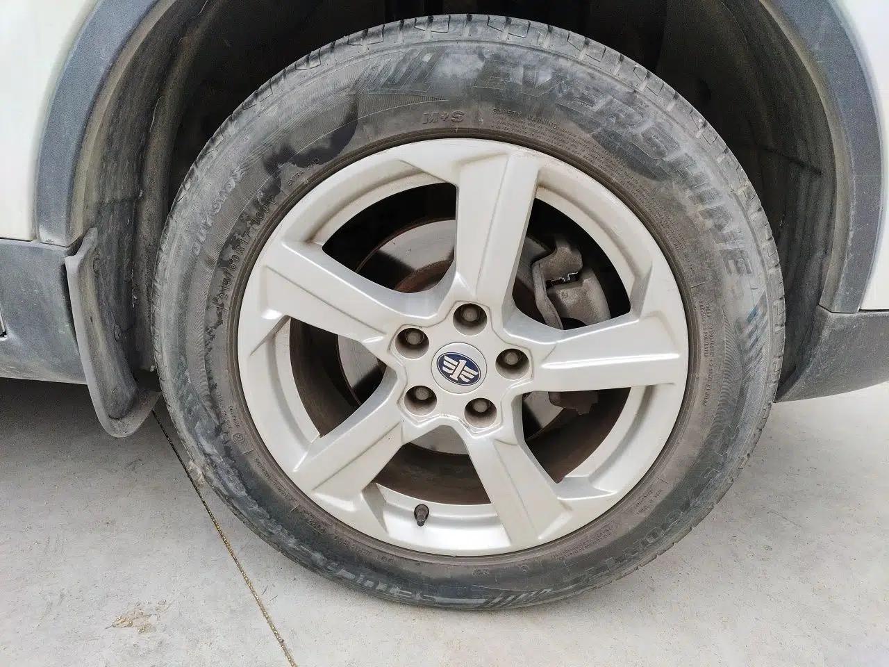 Bestune X80 2013 2.0L automatic comfort version — миниатюра 8