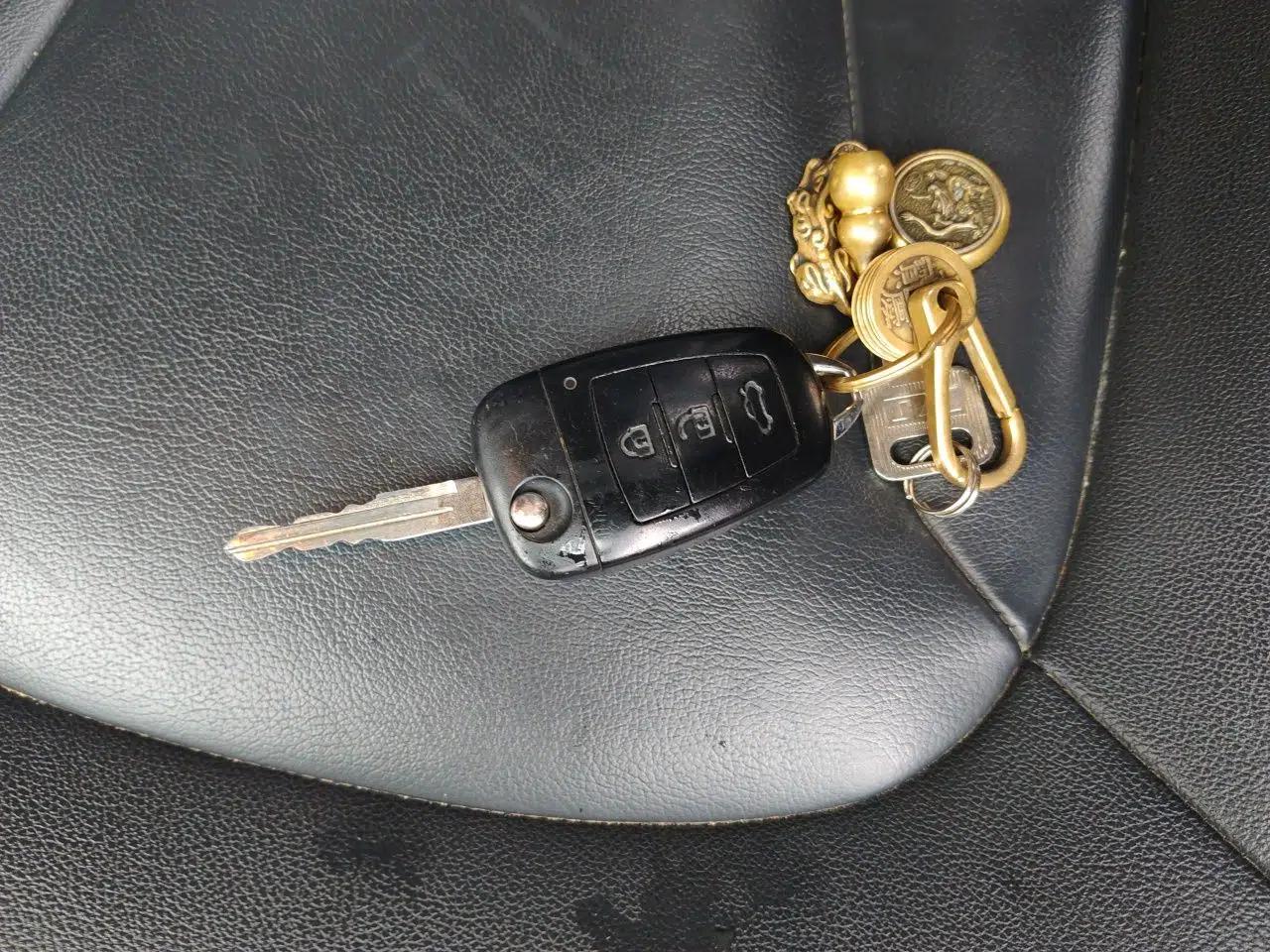 Bestune X80 2015 1.8T Automatic Luxury Model — миниатюра 9