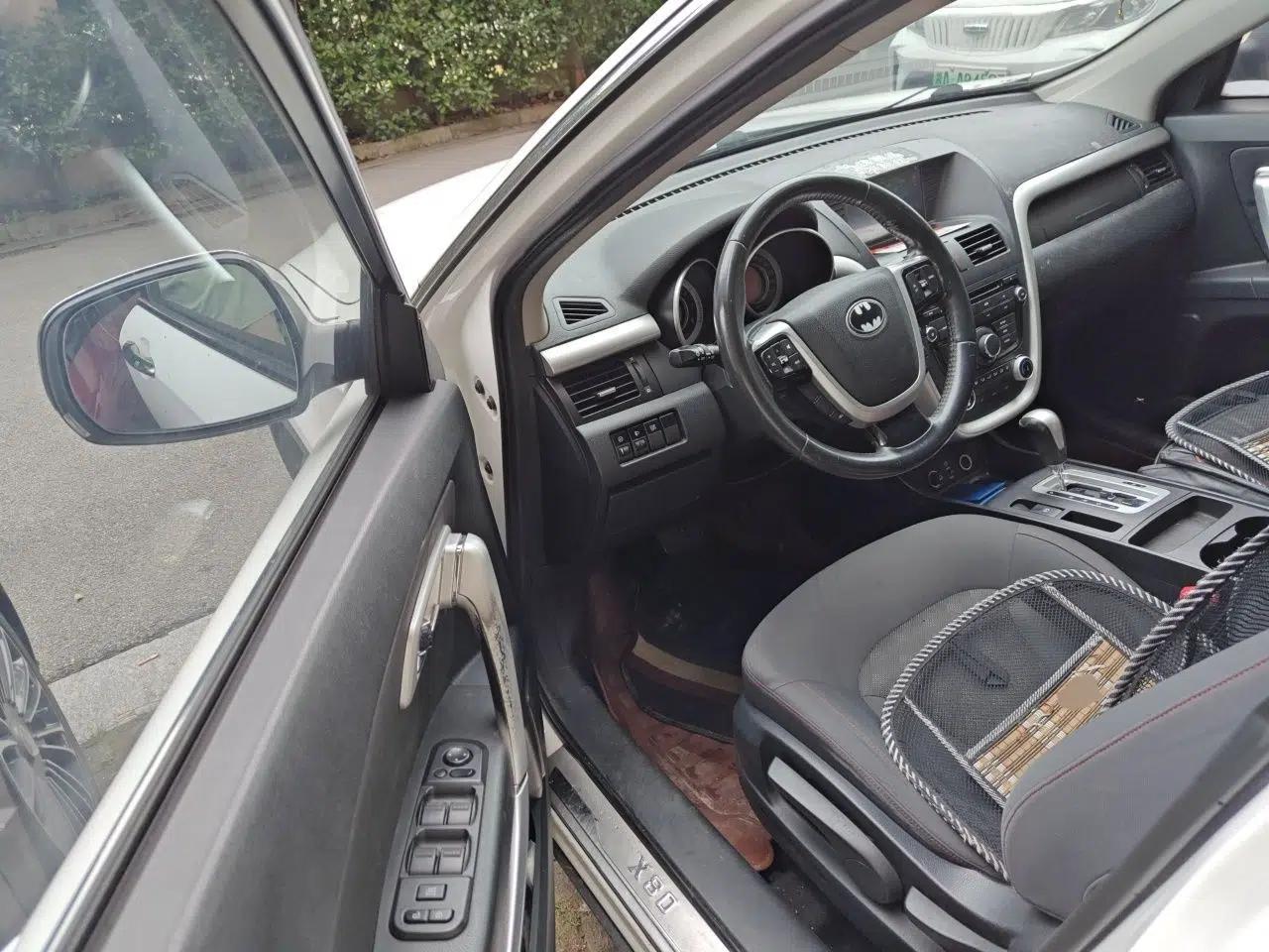 Bestune X80 2013 2.0L automatic comfort version — миниатюра 17