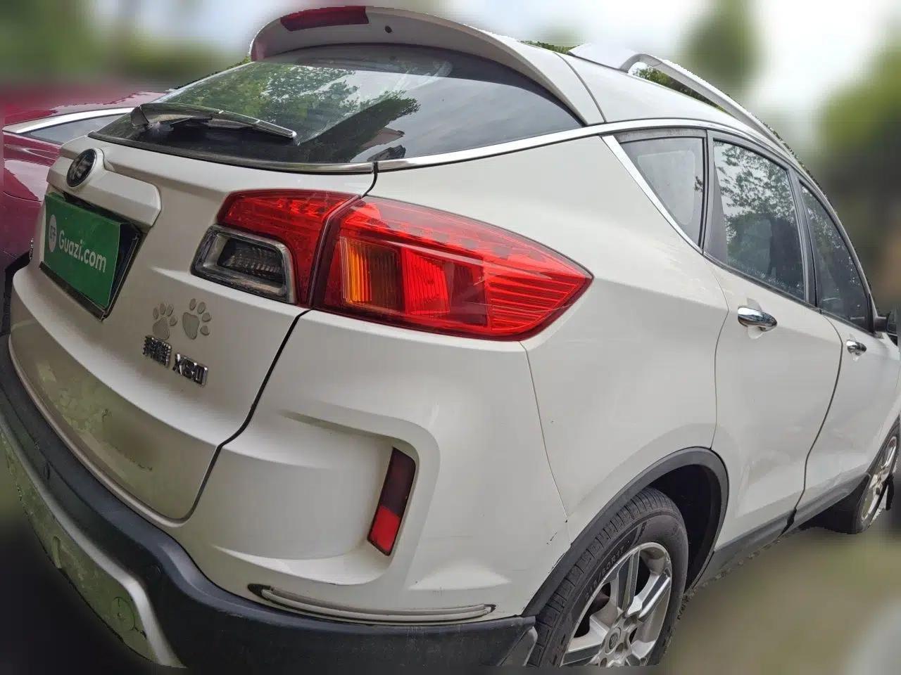 Bestune X80 2013 2.0L automatic comfort version — миниатюра 6
