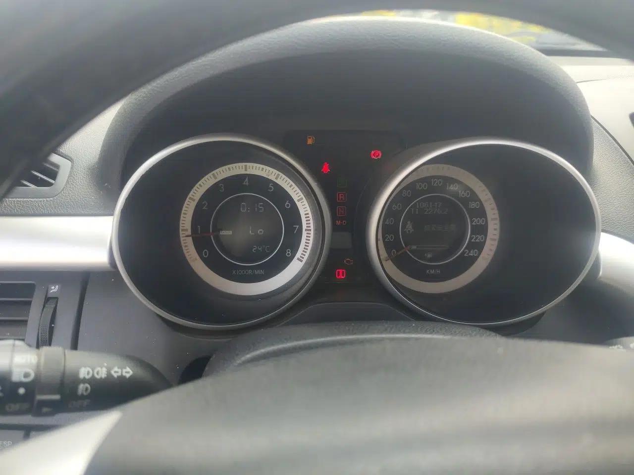 Bestune X80 2013 2.0L automatic luxury version — миниатюра 12