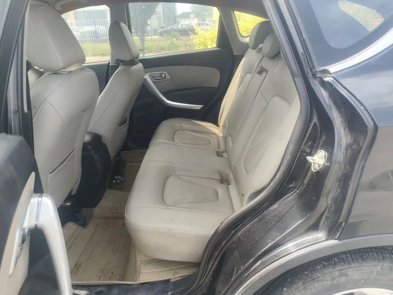 Bestune X80 2013 2.0L automatic luxury version — миниатюра 18