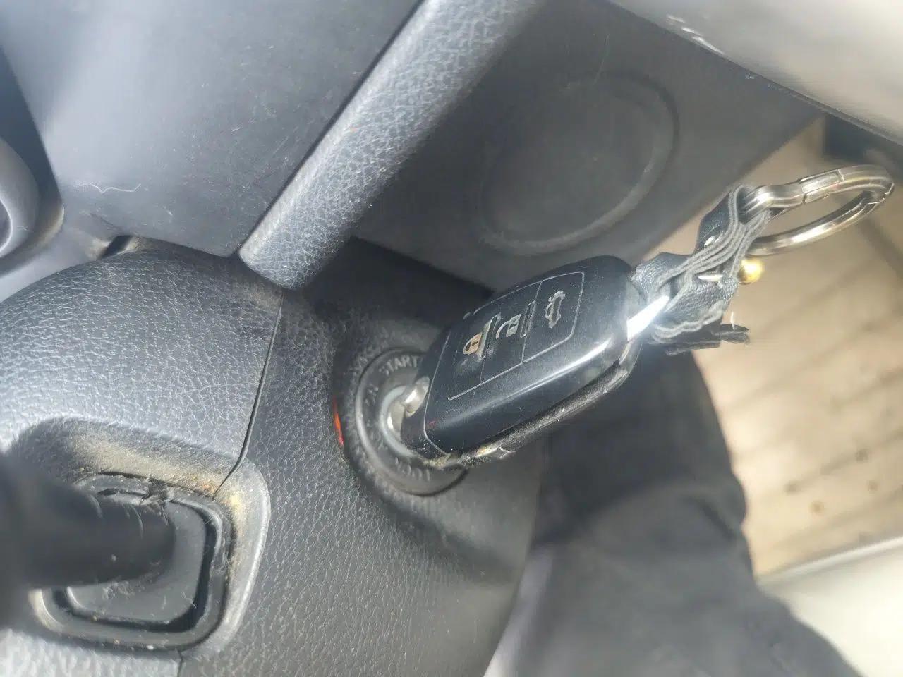 Bestune X80 2013 2.0L automatic luxury version — миниатюра 9