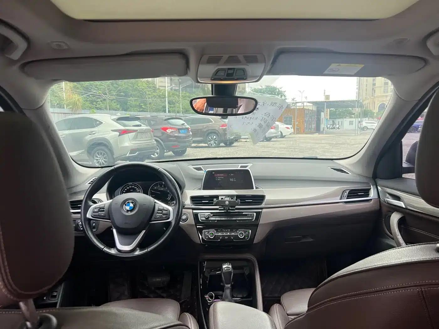 BMW X1 PHEV 2018 xDrive25Le Luxury — миниатюра 15
