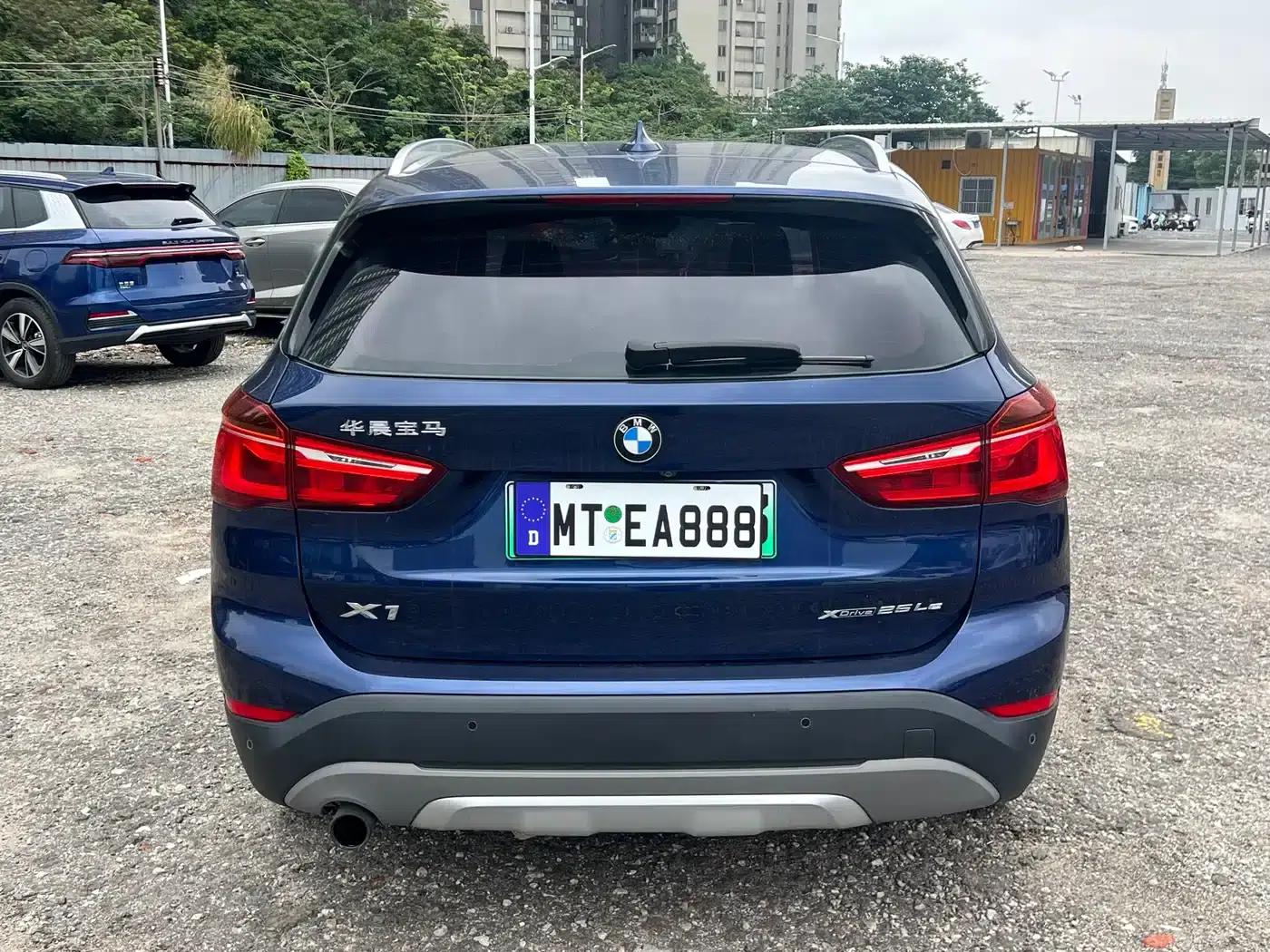 BMW X1 PHEV 2018 xDrive25Le Luxury — миниатюра 5