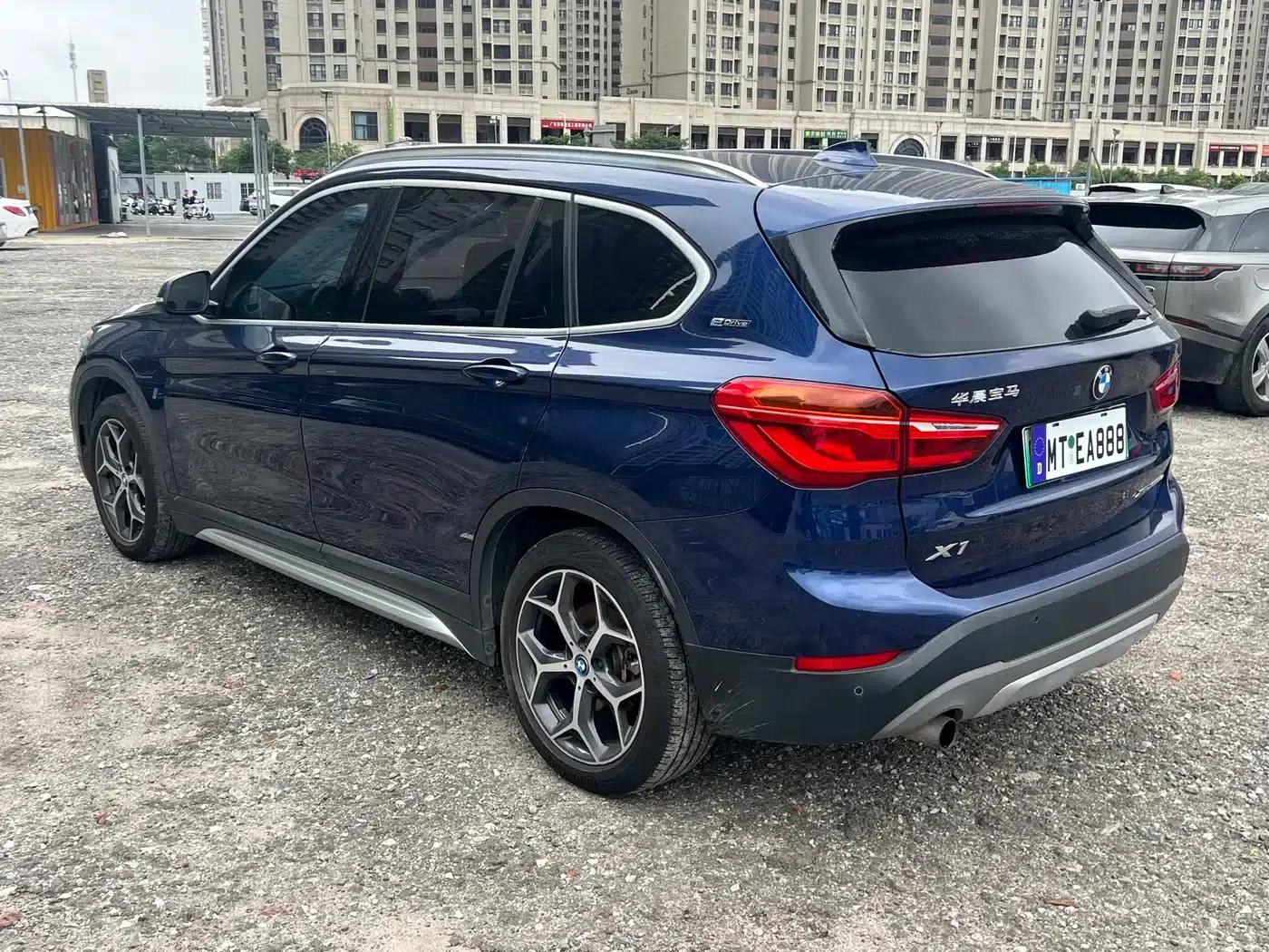 BMW X1 PHEV 2018 xDrive25Le Luxury — миниатюра 6
