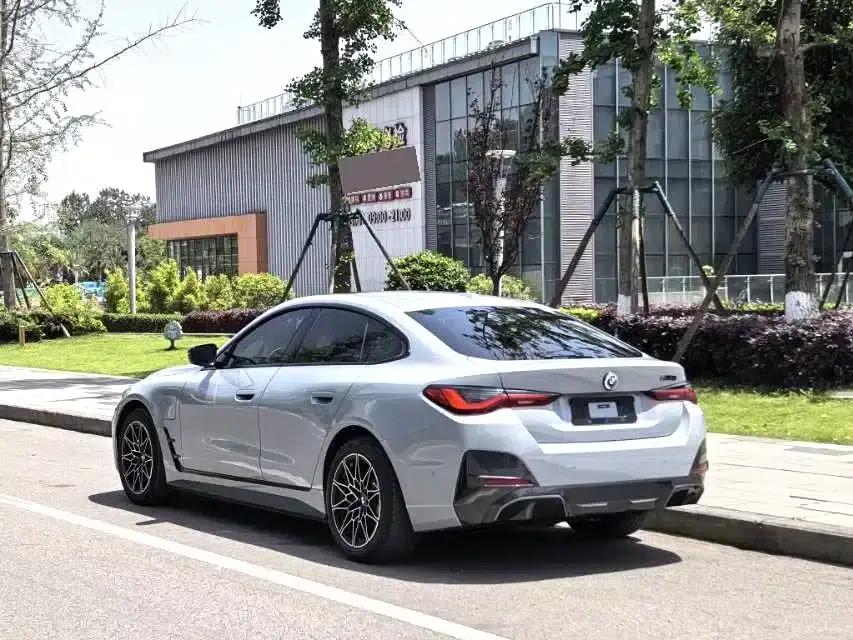 BMW i4 2023 eDrive35 — миниатюра 7