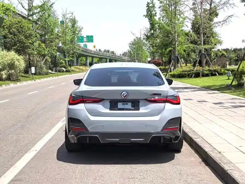 BMW i4 2023 eDrive35 — миниатюра 9
