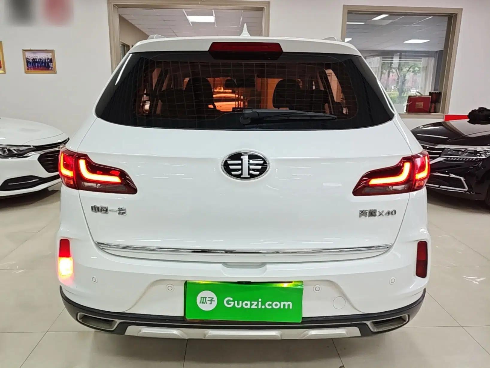 Bestune X40 2019 1.6L Automatic Luxury Version China V Emission Standard — миниатюра 5