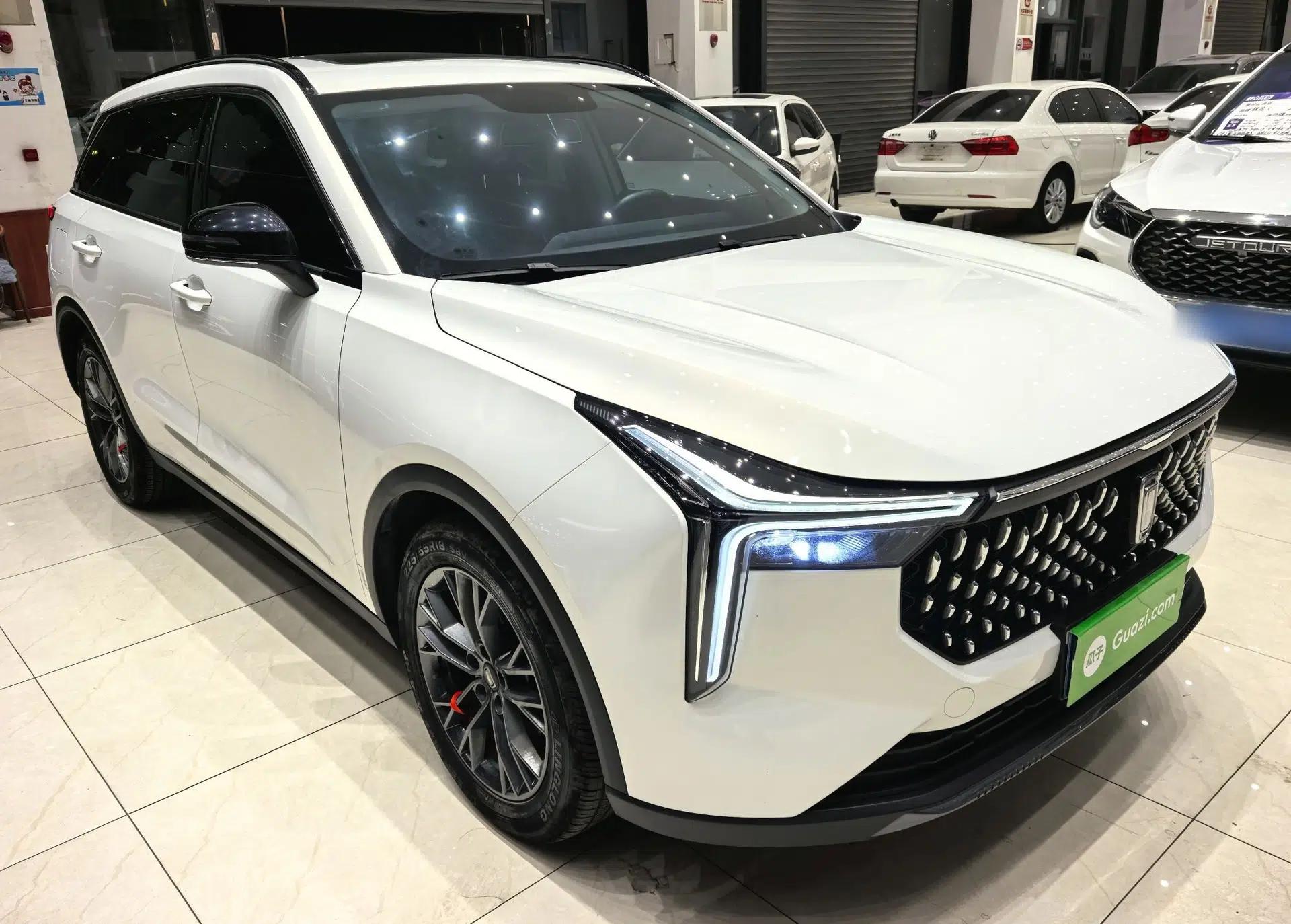 Bestune T55 2023 1.5T Automatic Leap Model — миниатюра 3