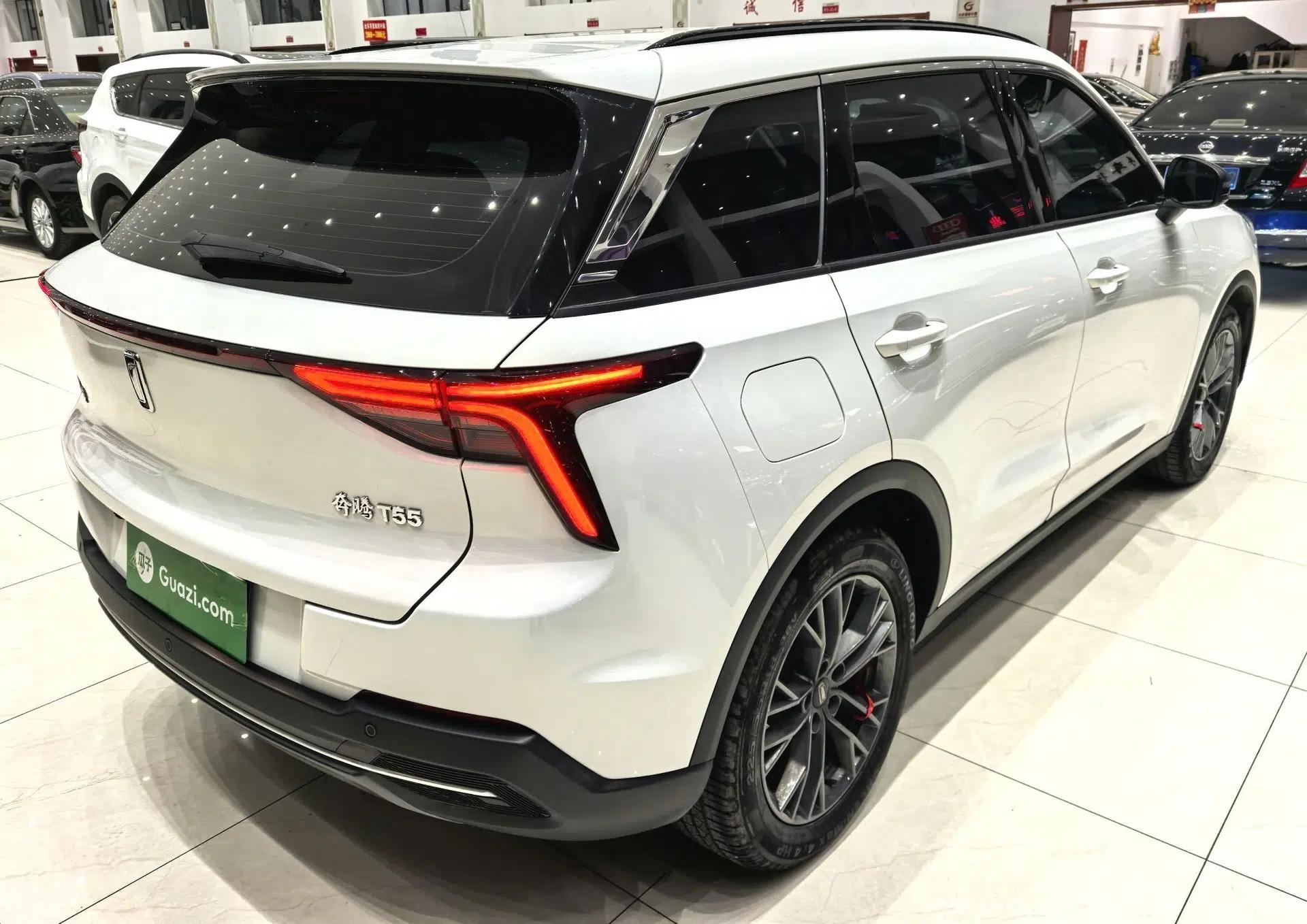 Bestune T55 2023 1.5T Automatic Leap Model — миниатюра 6