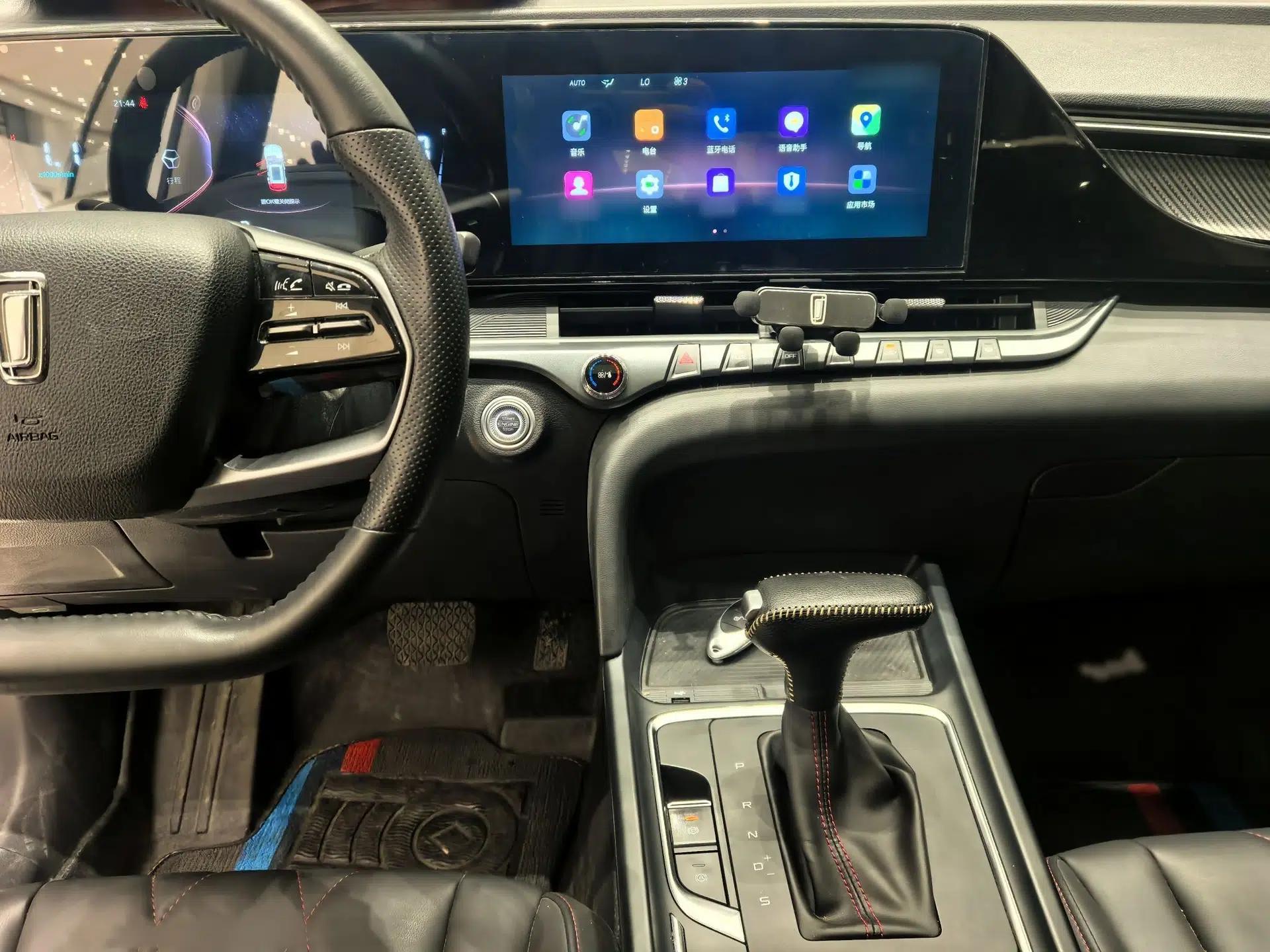 Bestune T55 2023 1.5T Automatic Leap Model — миниатюра 10
