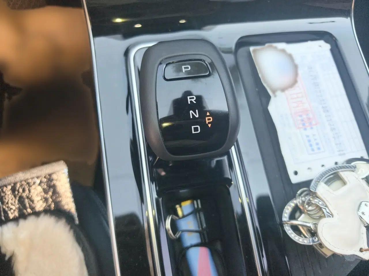 Bestune T90 2023 1.5T DCT Automatic Luxury Edition — миниатюра 13
