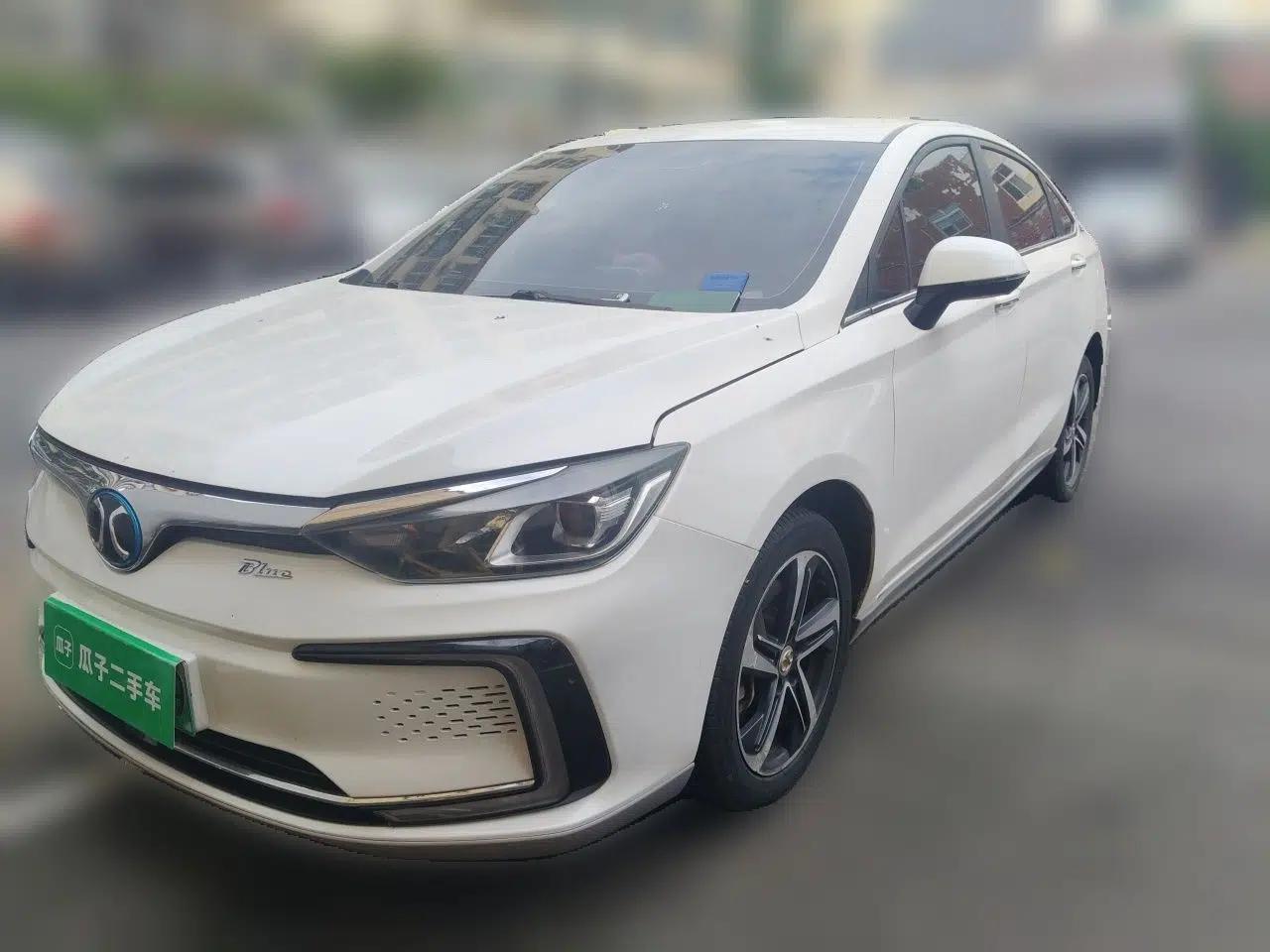 BAIC Beijing EU5 2018 R500 Smart Wind Edition — миниатюра 1