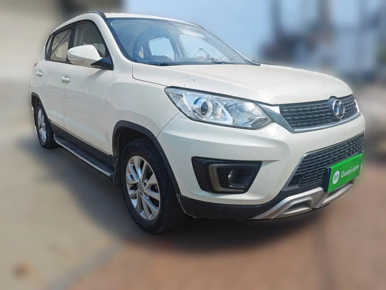 BAIC Senova X35 2016 1.5L Manual Elite Edition — миниатюра 3
