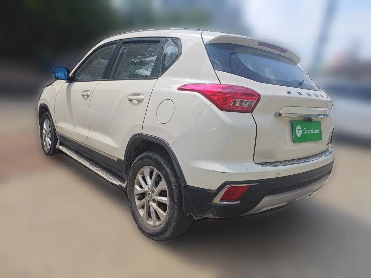 BAIC Senova X35 2016 1.5L Manual Elite Edition — миниатюра 4