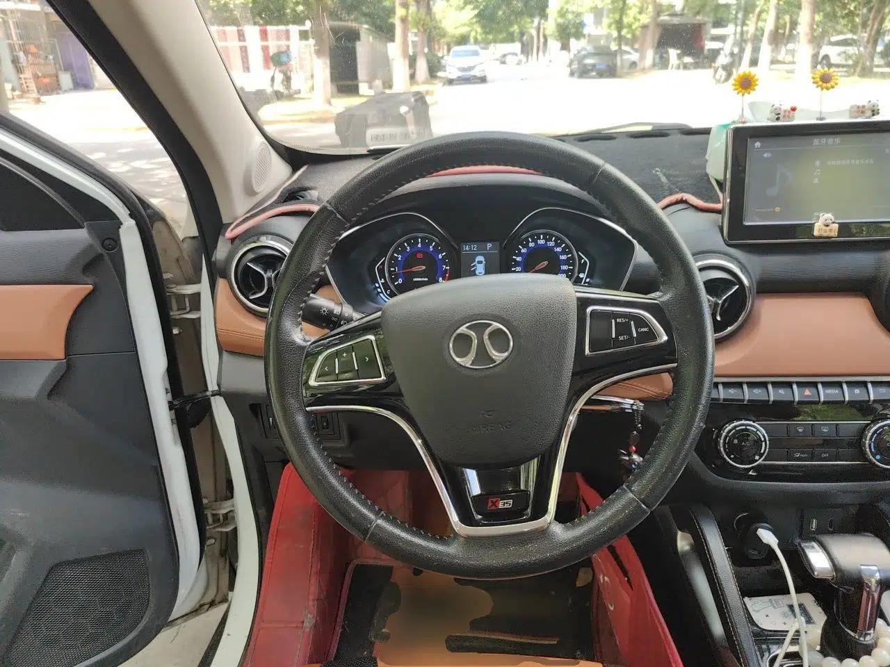 BAIC Senova X35 2016 1.5L Automatic Luxury Edition — миниатюра 11
