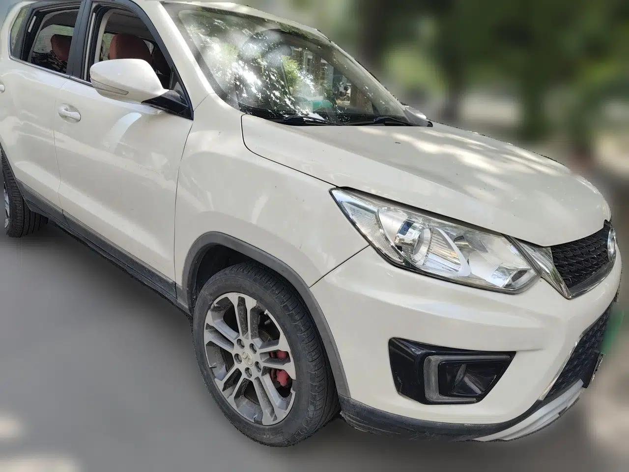 BAIC Senova X35 2016 1.5L Automatic Luxury Edition — миниатюра 3