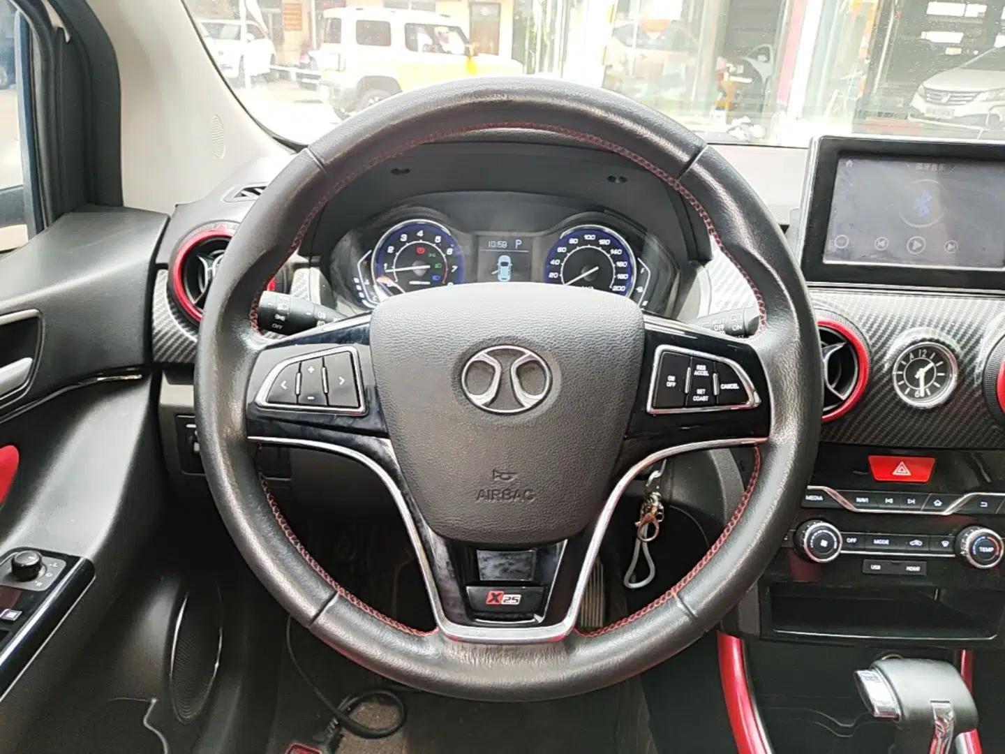 BAIC Senova X25 2017 1.5L Automatic Elite Navigation Edition — миниатюра 14