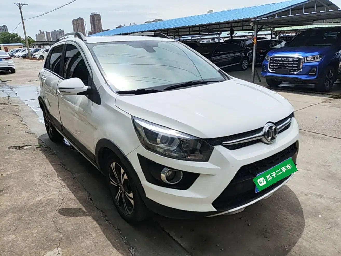 BAIC Senova X25 2017 1.5L Automatic Elite Navigation Edition — миниатюра 3