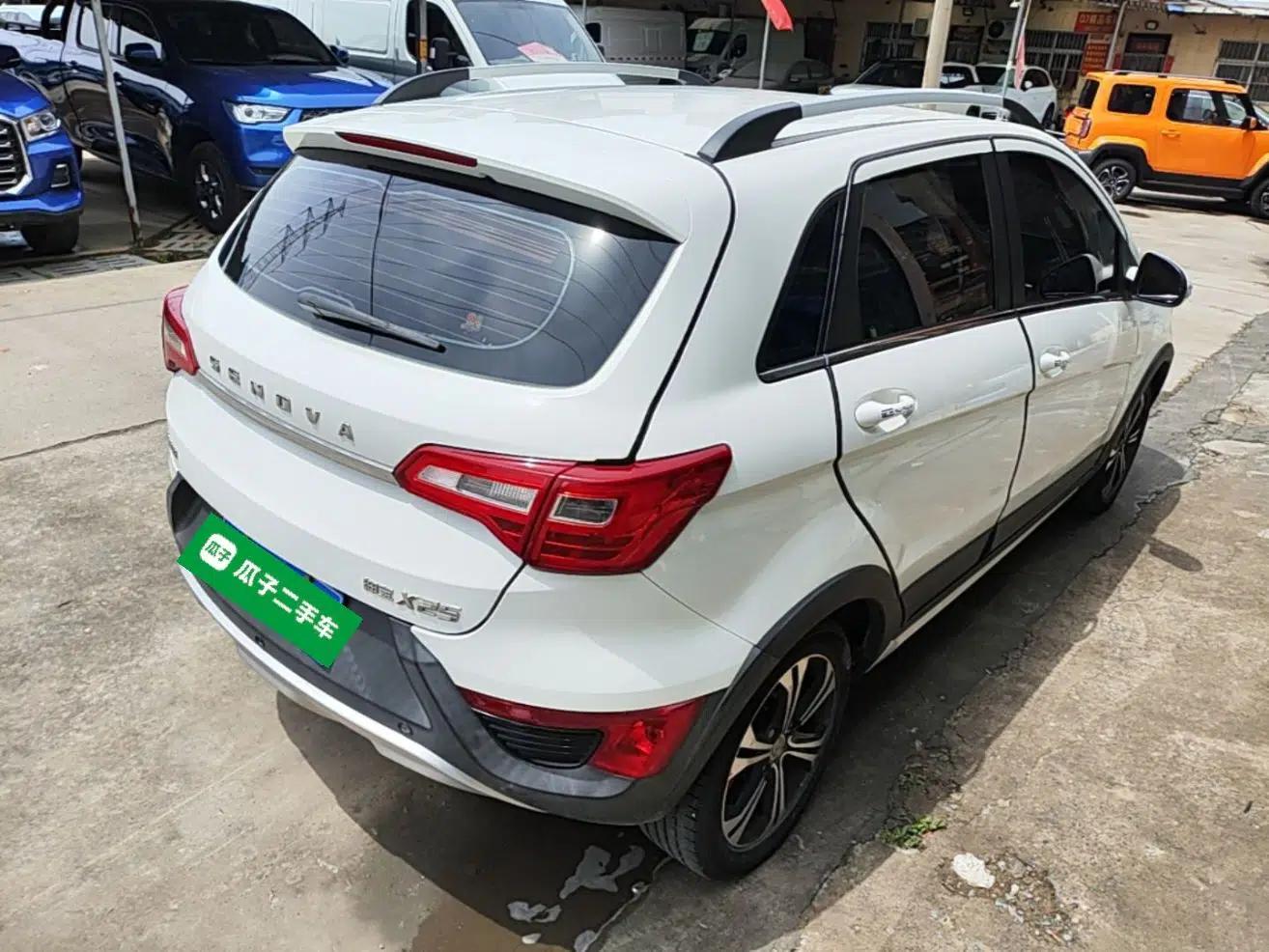 BAIC Senova X25 2017 1.5L Automatic Elite Navigation Edition — миниатюра 6