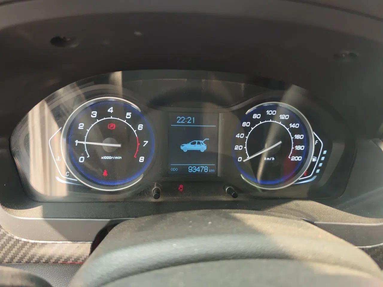 BAIC Senova X25 2015 1.5L Manual Elite Edition — миниатюра 12