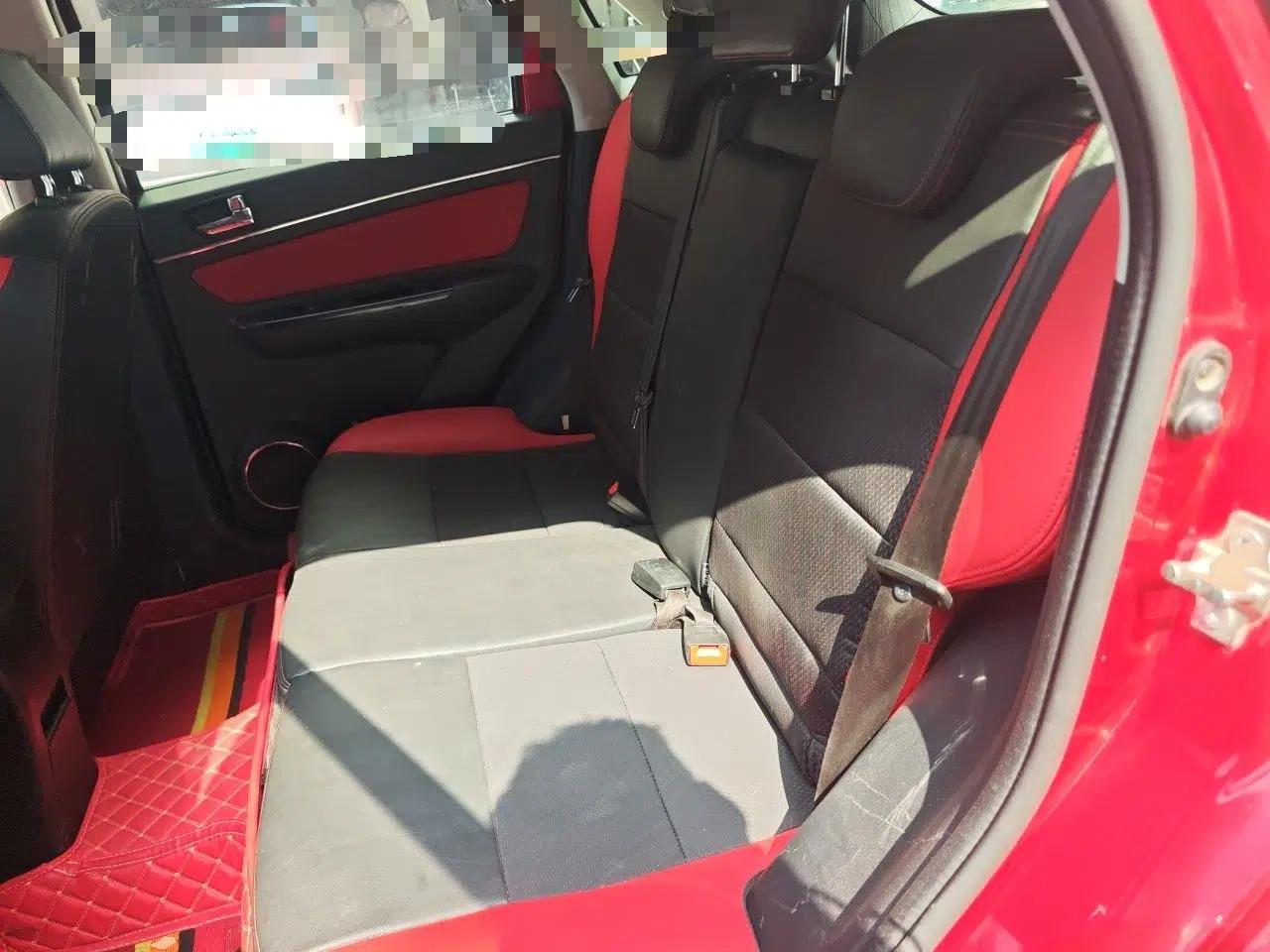 BAIC Senova X25 2015 1.5L Manual Elite Edition — миниатюра 18