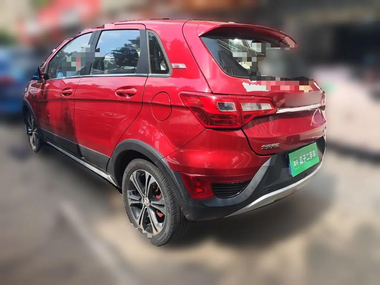 BAIC Senova X25 2015 1.5L Manual Elite Edition — миниатюра 4