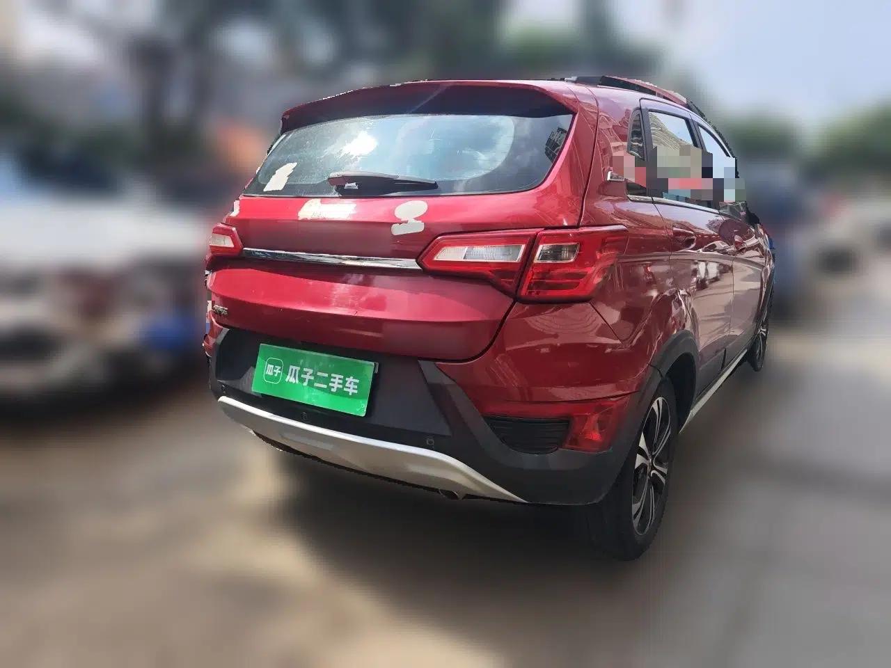 BAIC Senova X25 2015 1.5L Manual Elite Edition — миниатюра 6