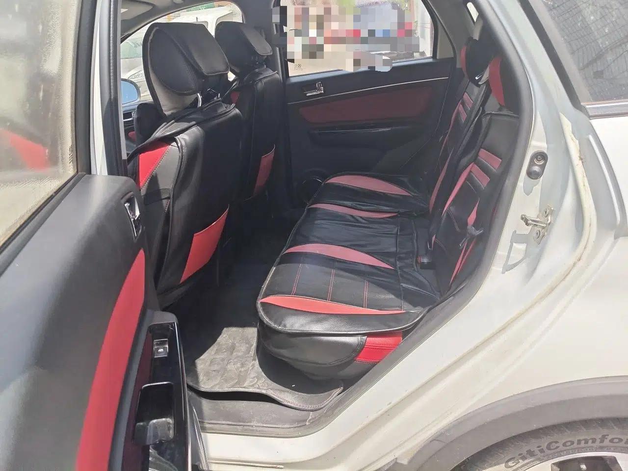 BAIC Senova X25 2015 1.5L Manual Elite Edition — миниатюра 18