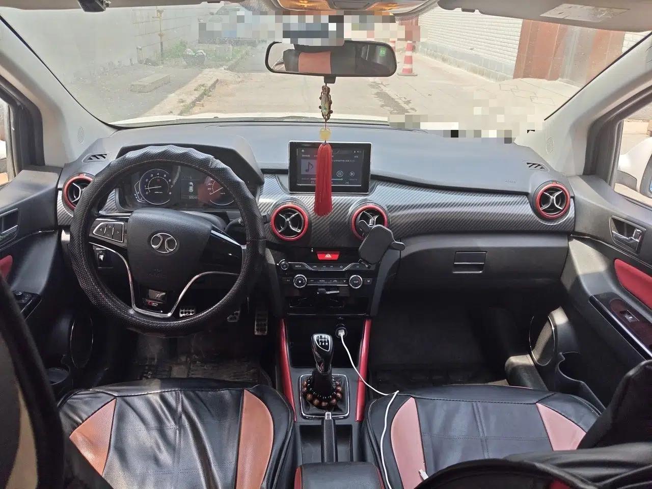 BAIC Senova X25 2015 1.5L Manual Elite Edition — миниатюра 10
