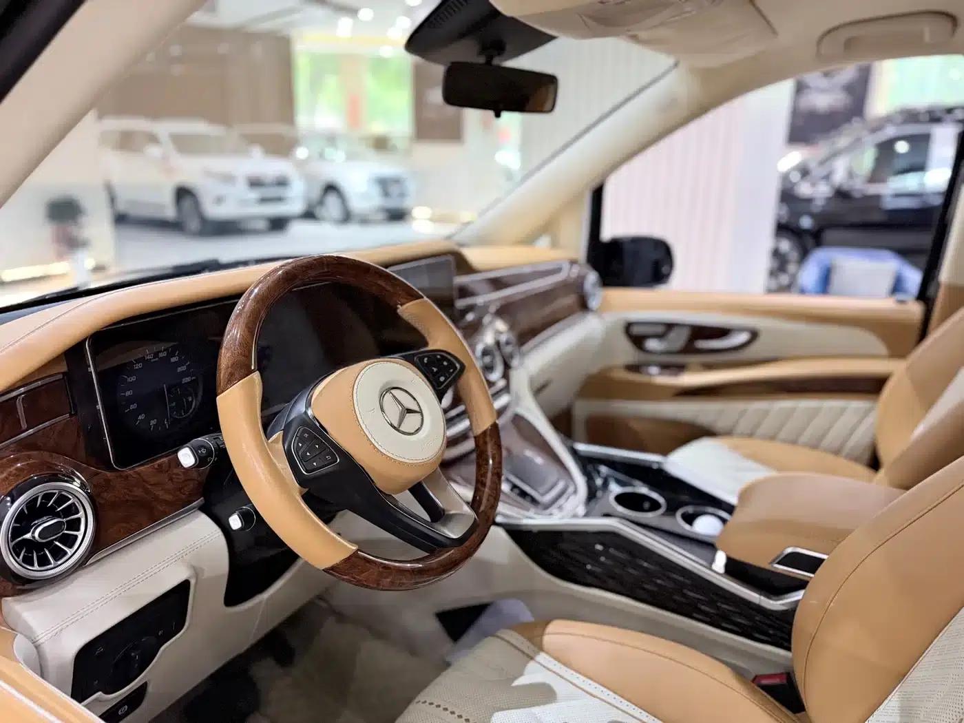 Vito 2021 2.0T Business Edition 7-seater — миниатюра 4