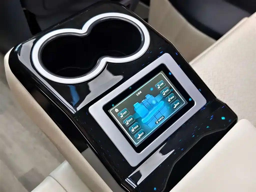Vito 2021 2.0T Business Edition 7-seater — миниатюра 15