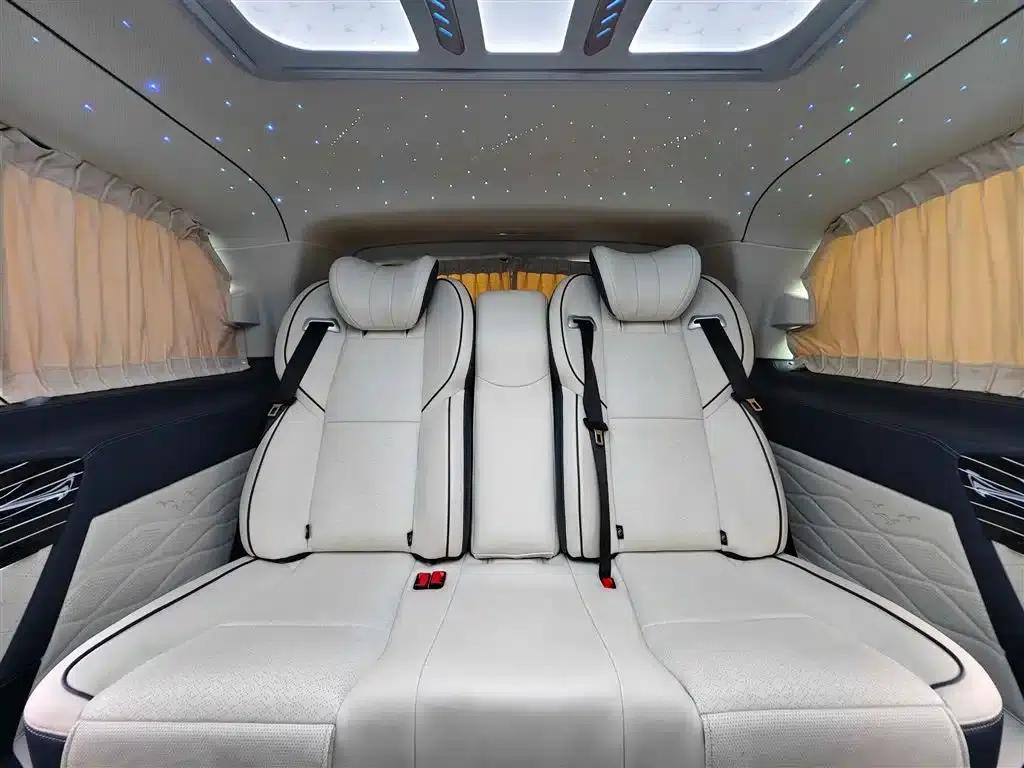 Vito 2021 2.0T Business Edition 7-seater — миниатюра 17