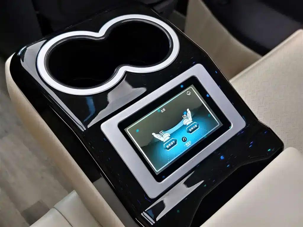 Vito 2021 2.0T Business Edition 7-seater — миниатюра 24
