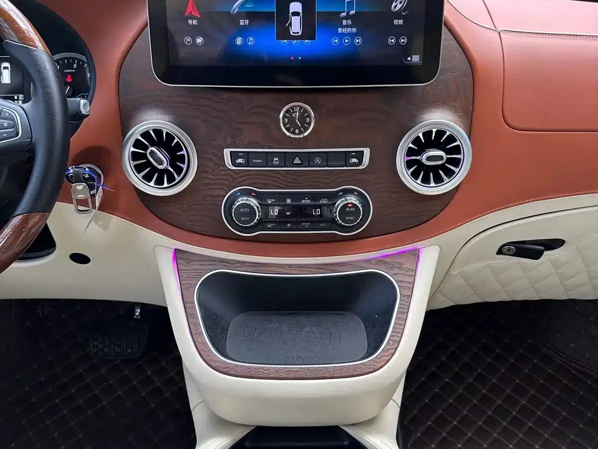 Vito 2021 2.0T Business Edition 7-seater — миниатюра 4