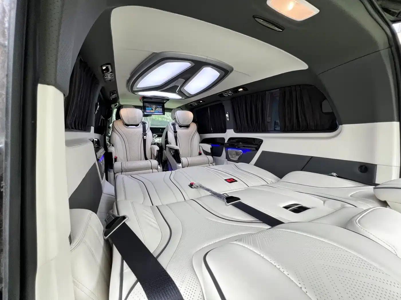 2023 Nissan Vito 2.0T Business Edition 7-seater — миниатюра 17