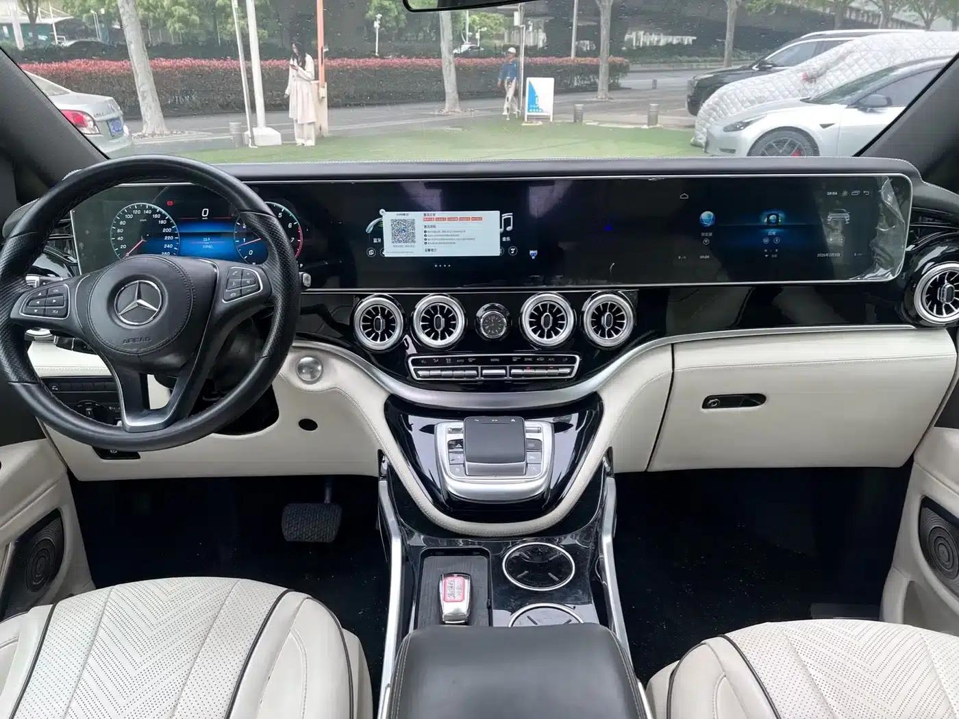 2023 Nissan Vito 2.0T Business Edition 7-seater — миниатюра 3