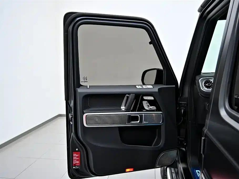 2025 Mercedes-Benz G-Class G 500 — миниатюра 16