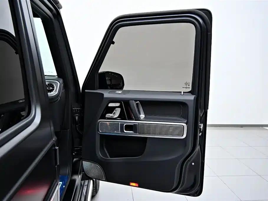 2025 Mercedes-Benz G-Class G 500 — миниатюра 17